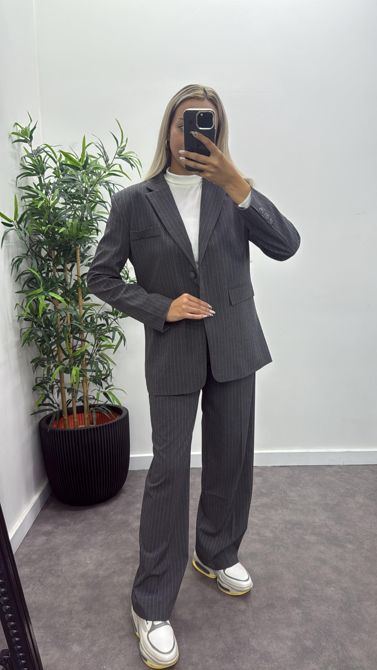 Çizgili Palazzo Takım Elbise