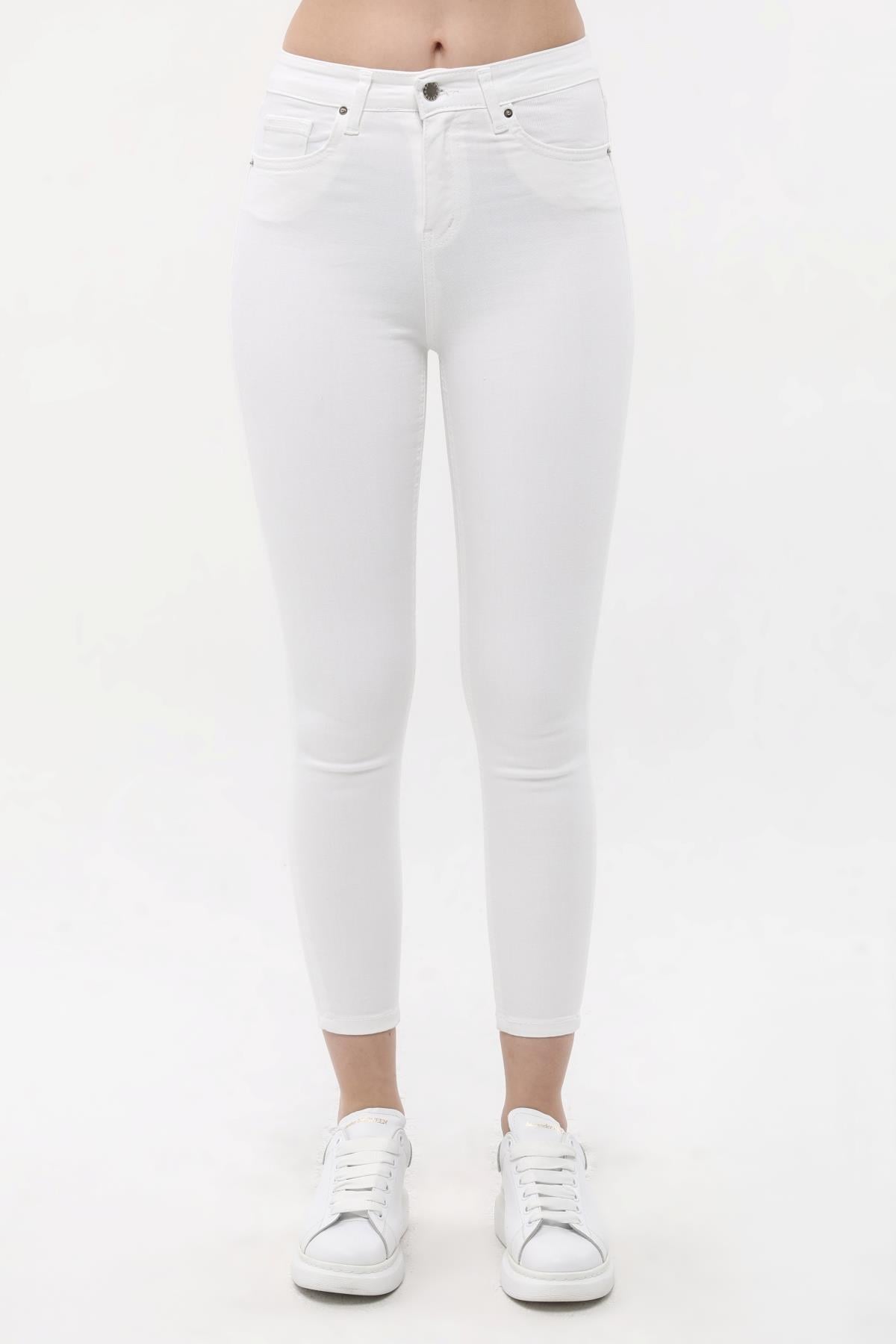 Jamie Sknny Jean