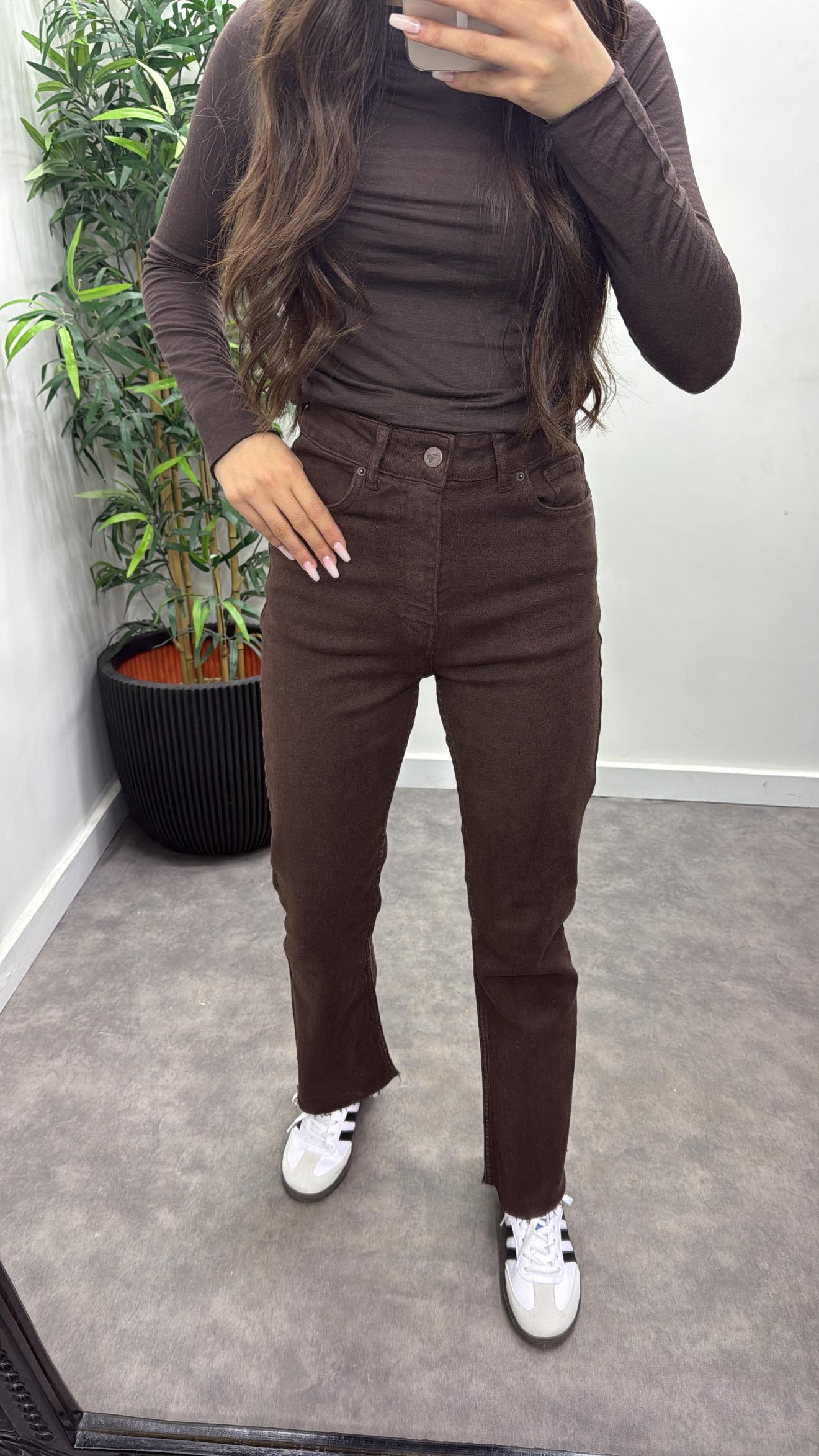 Kesik Paça Mom Fit Jean