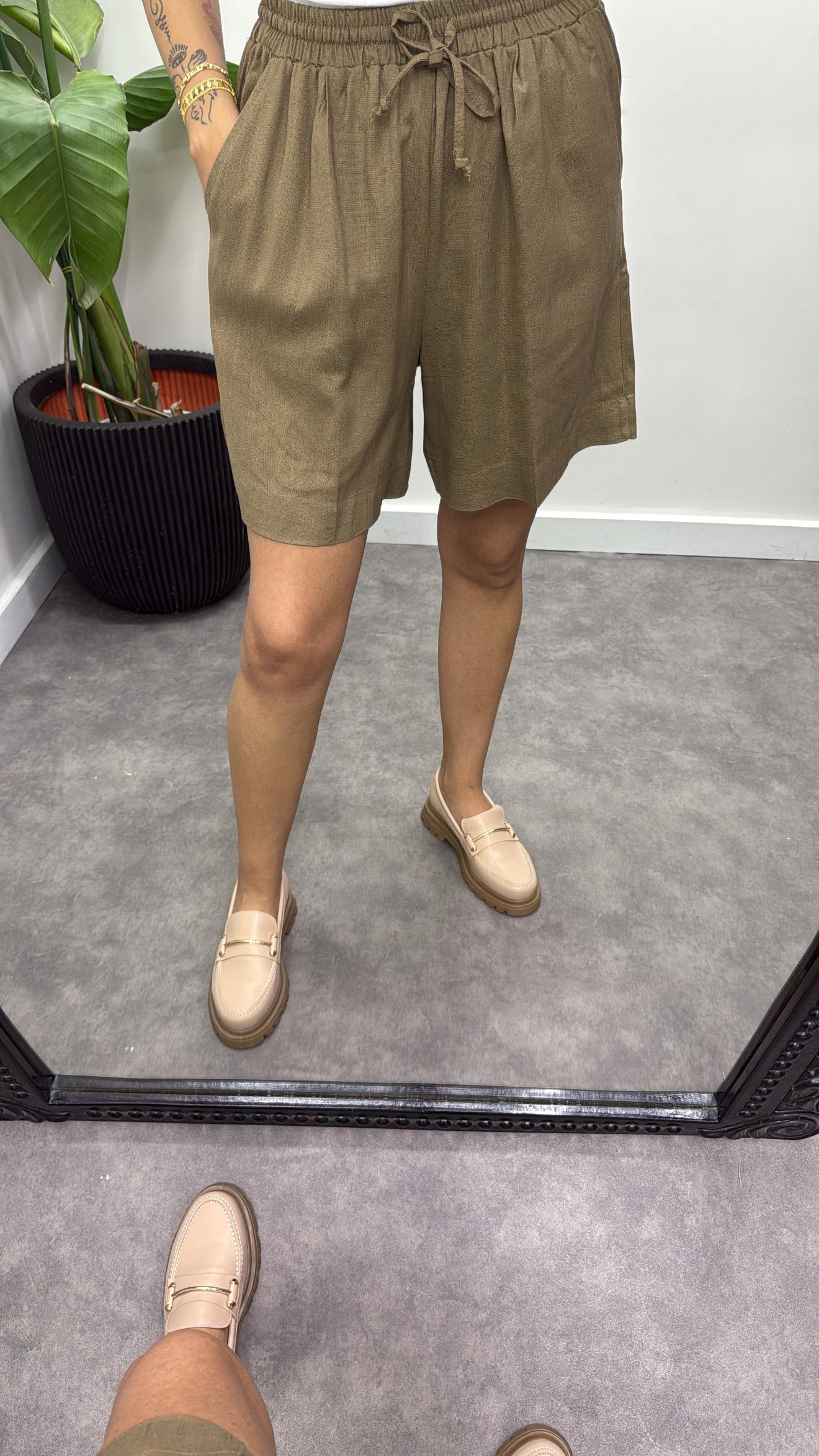 Lastikli Ayrobin Şort