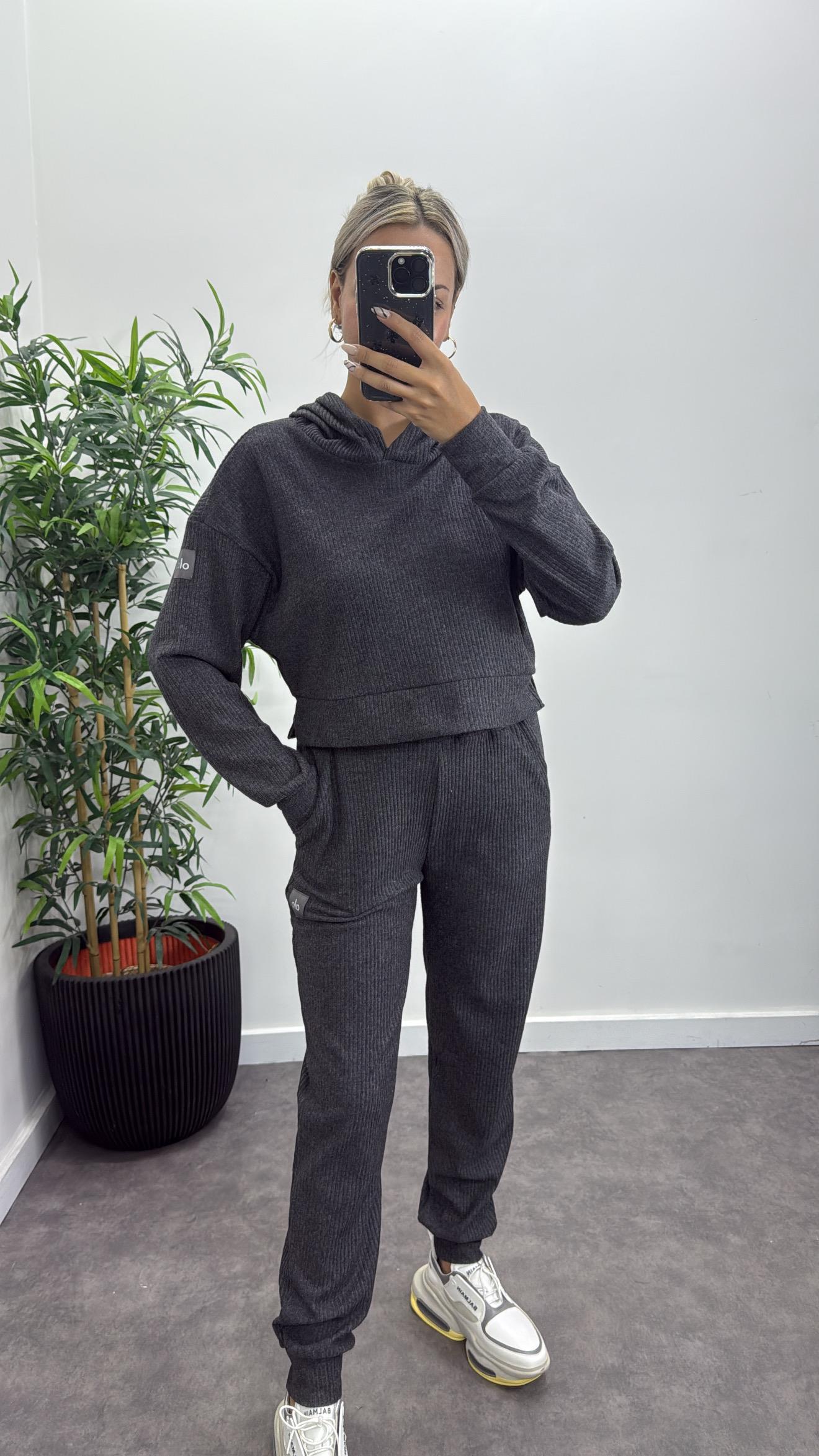 Orj Marka Armarlı Yumoş Takım