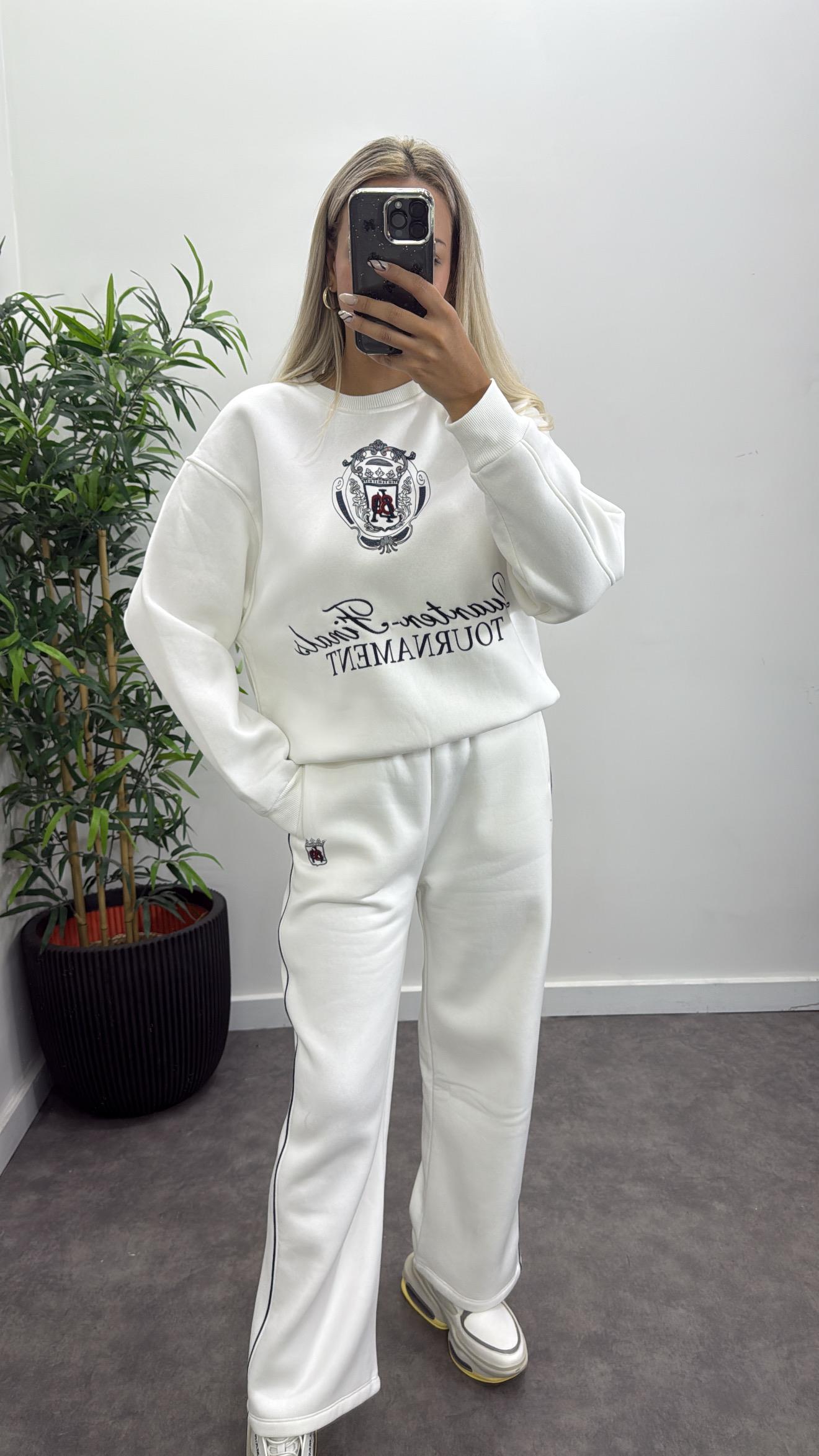 Şardonlu Üç İplk Takım