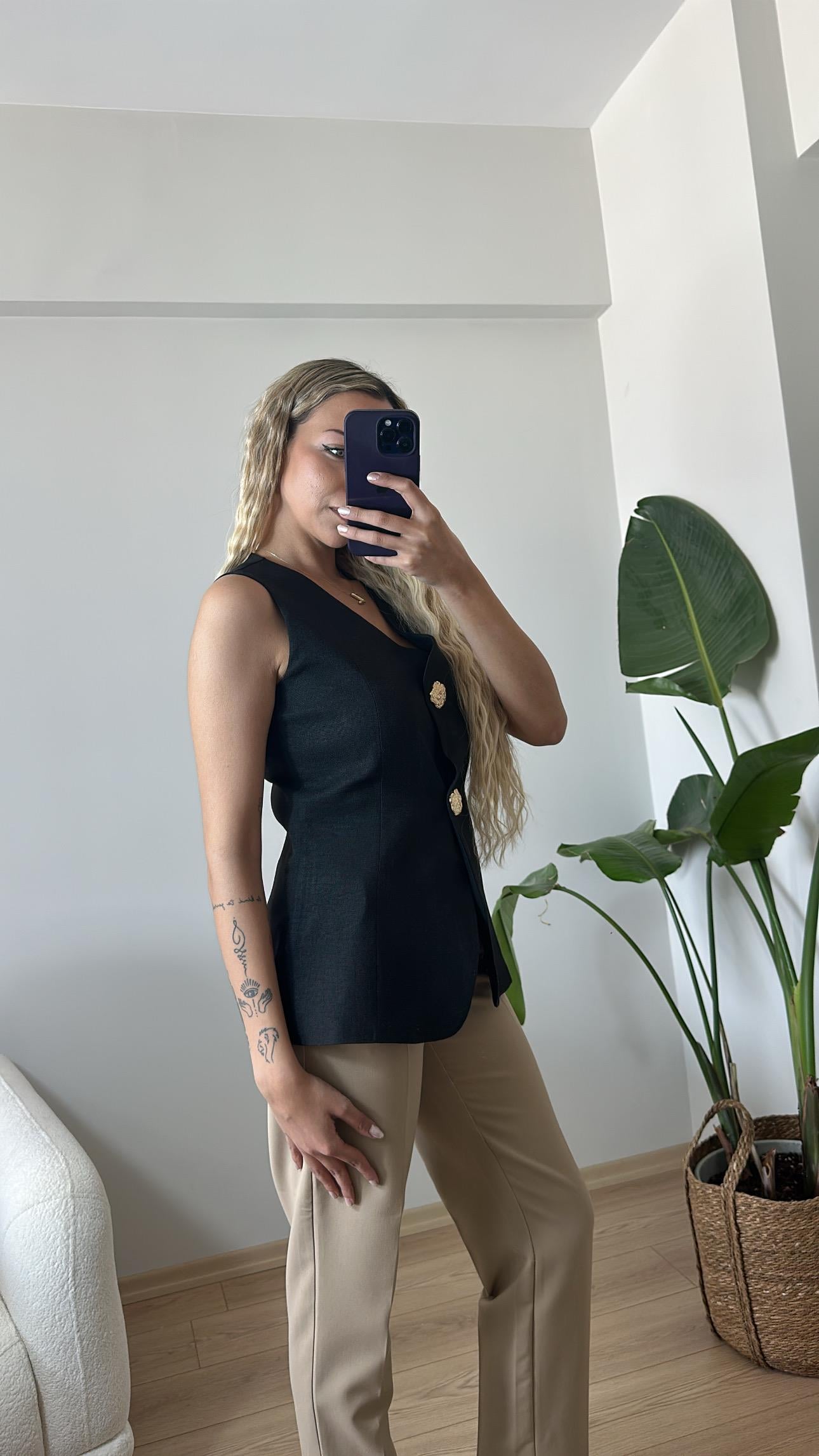 Tasarım Düğmeli Yelek