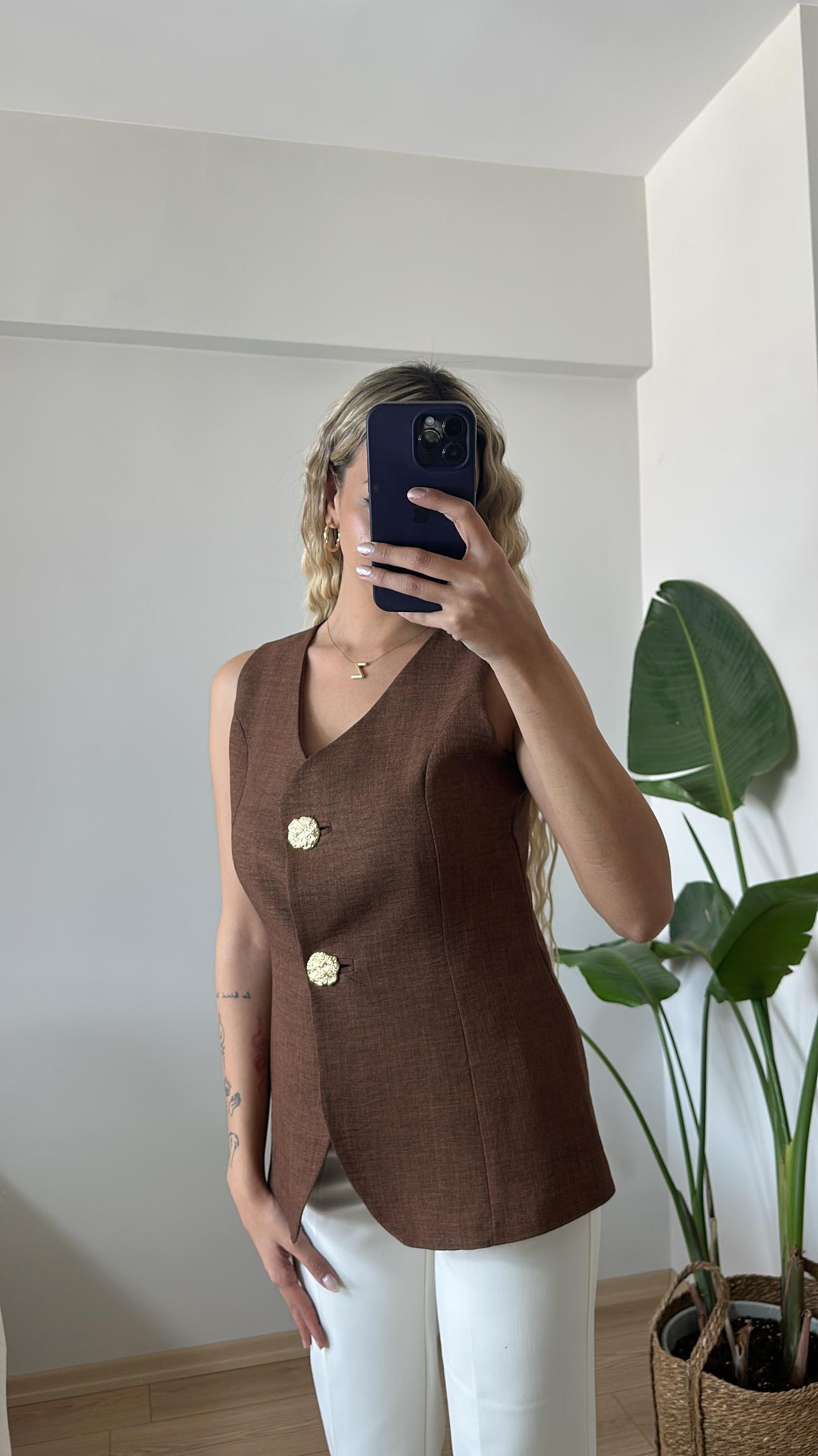 Tasarım Düğmeli Yelek