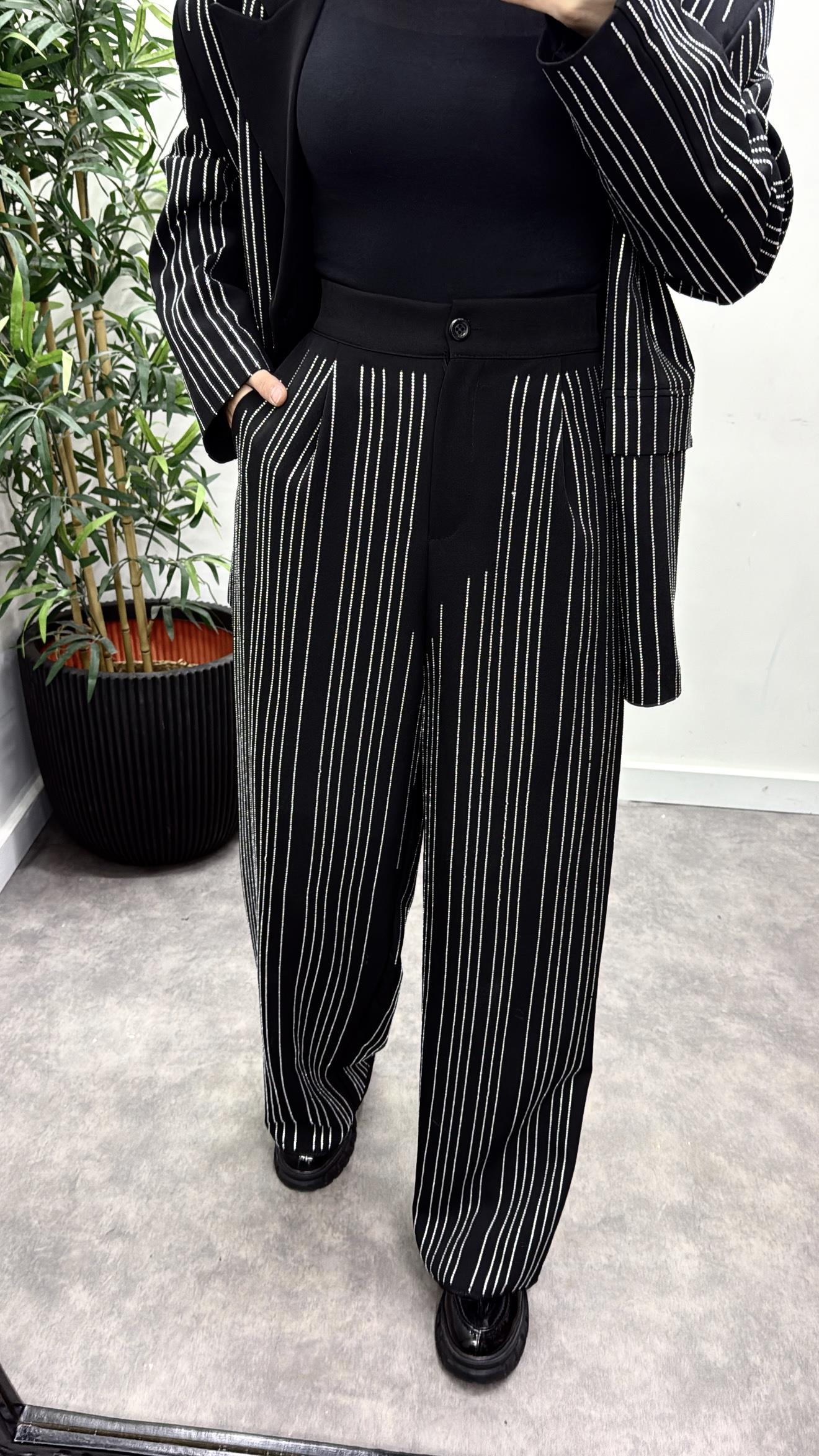 Tasarım Taşlı Takım Elbise