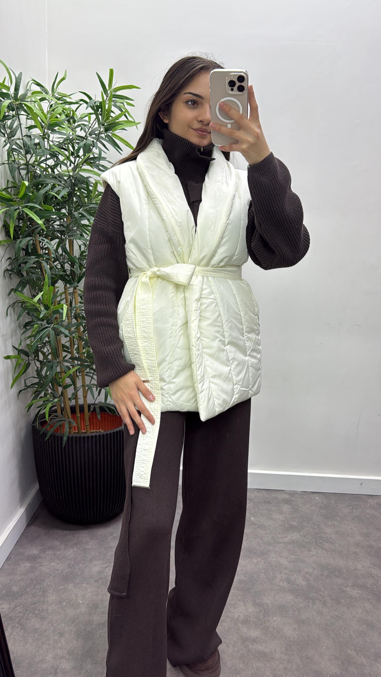 Triko Detay Şişme Yelek