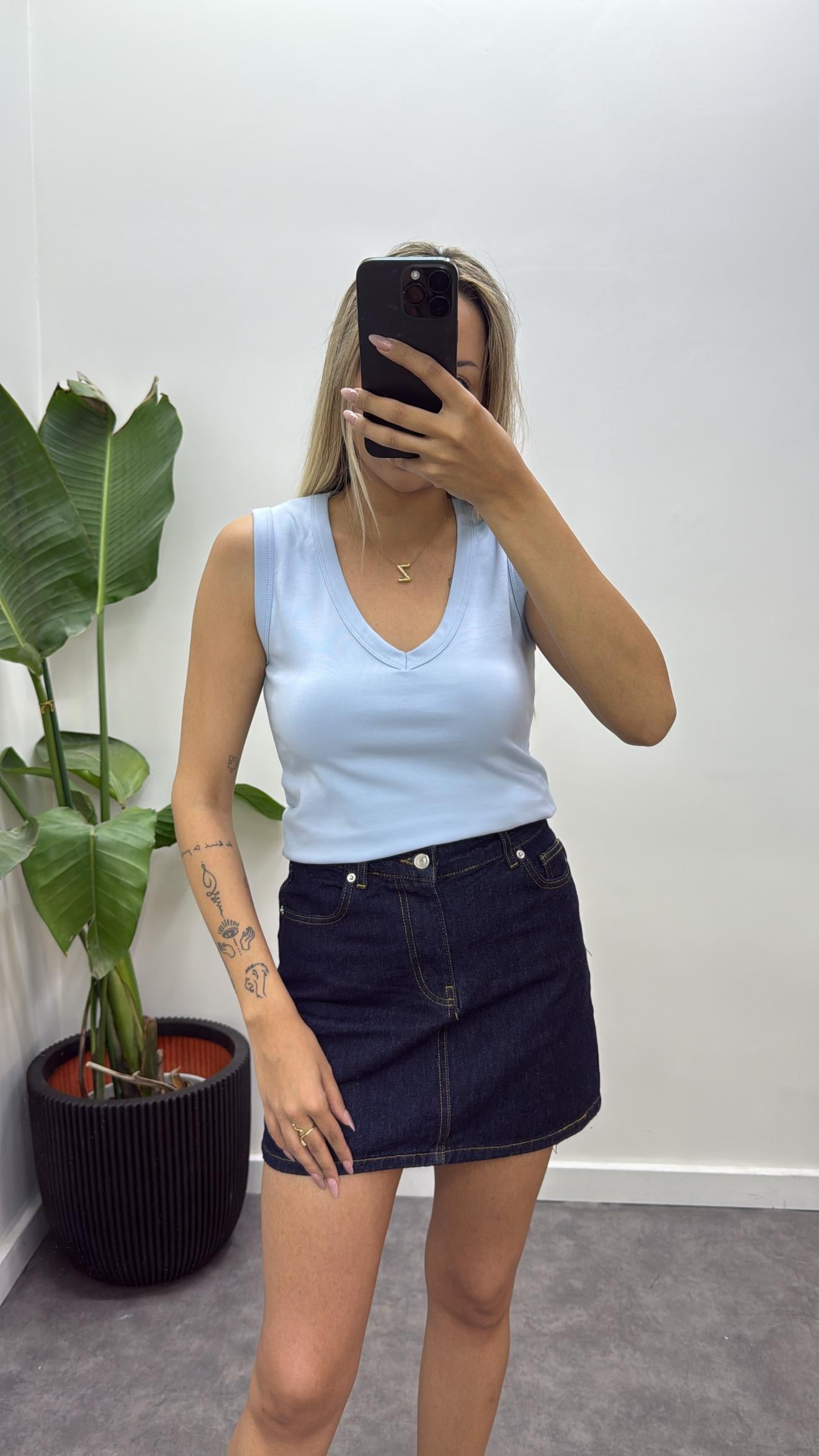 V Yaka Kolsuz Bluz