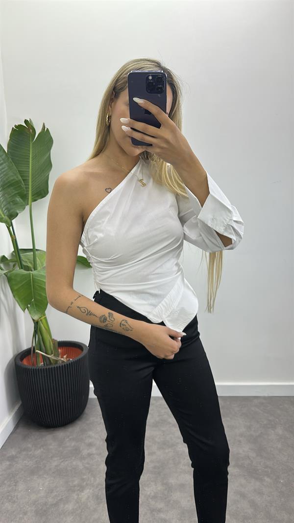 Asimetrik Tasarım Gömlek