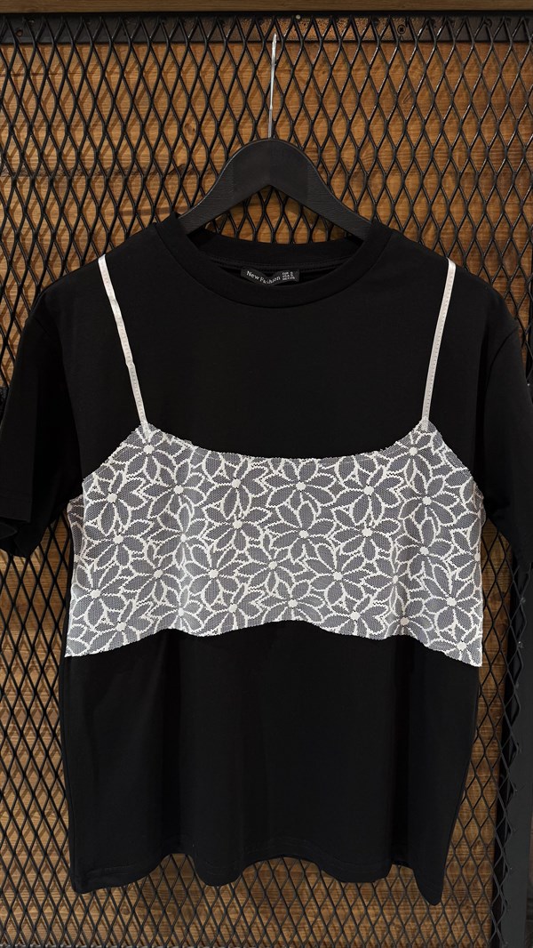 Büstiyer Detay Tişört