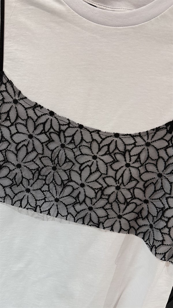 Büstiyer Detay Tişört