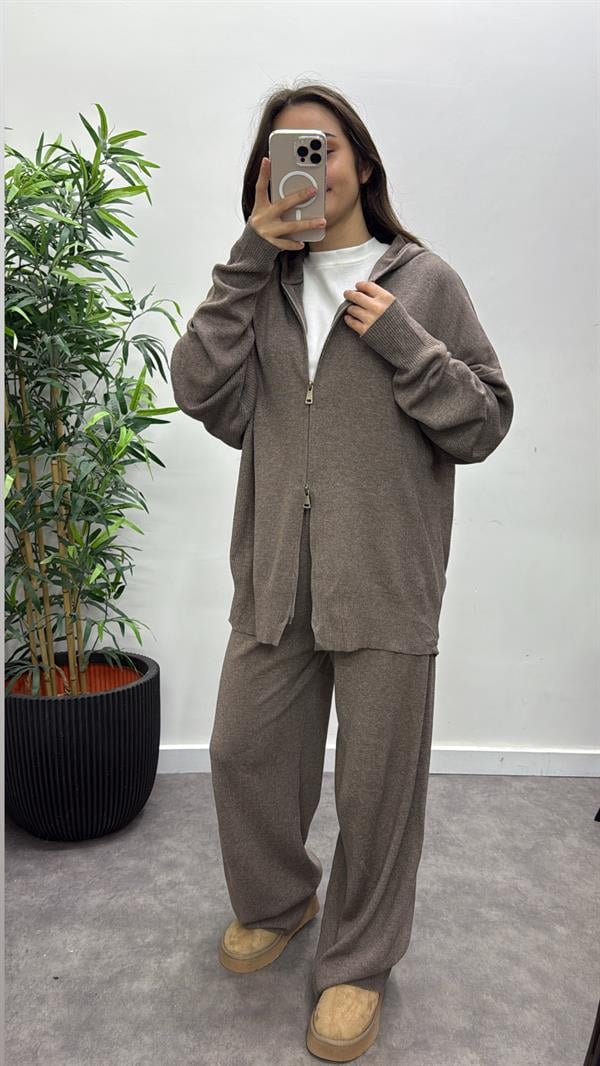 Çift Fermuarlı Triko Takım