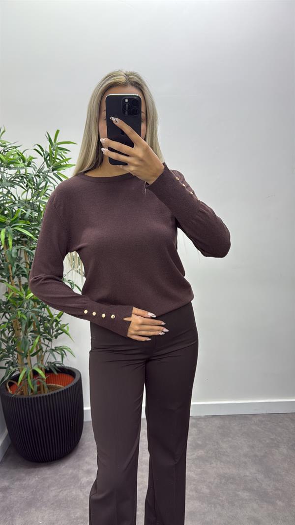 Kol Düğme Detay Triko Kazak