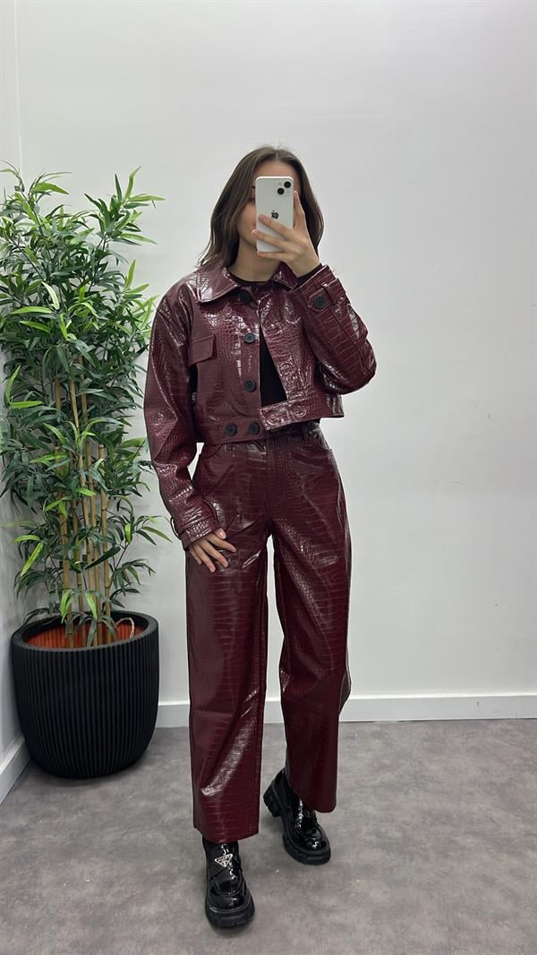 Kroko Desenli Deri Ceket