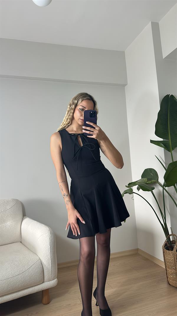 Marka Model Bağlama Detay Elbise