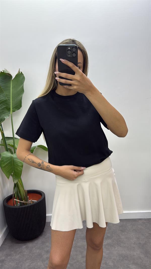 Marka Model Basic T-Shirt