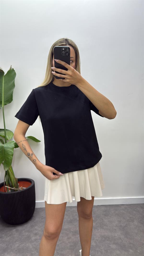 Marka Model Basic T-Shirt