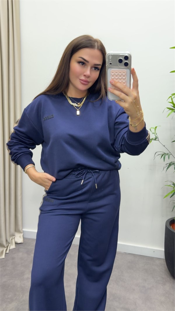 Marka Model Şeritli Takım