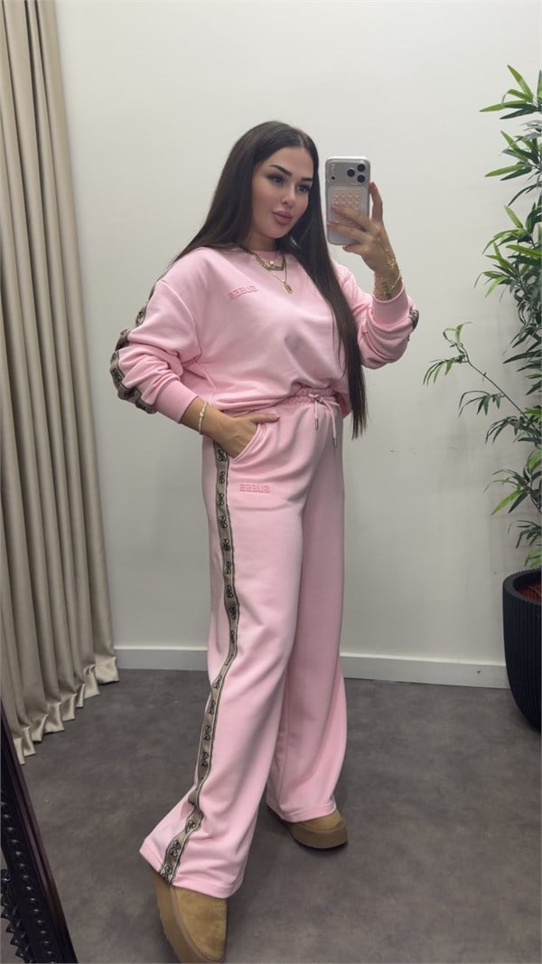 Marka Model Şeritli Takım