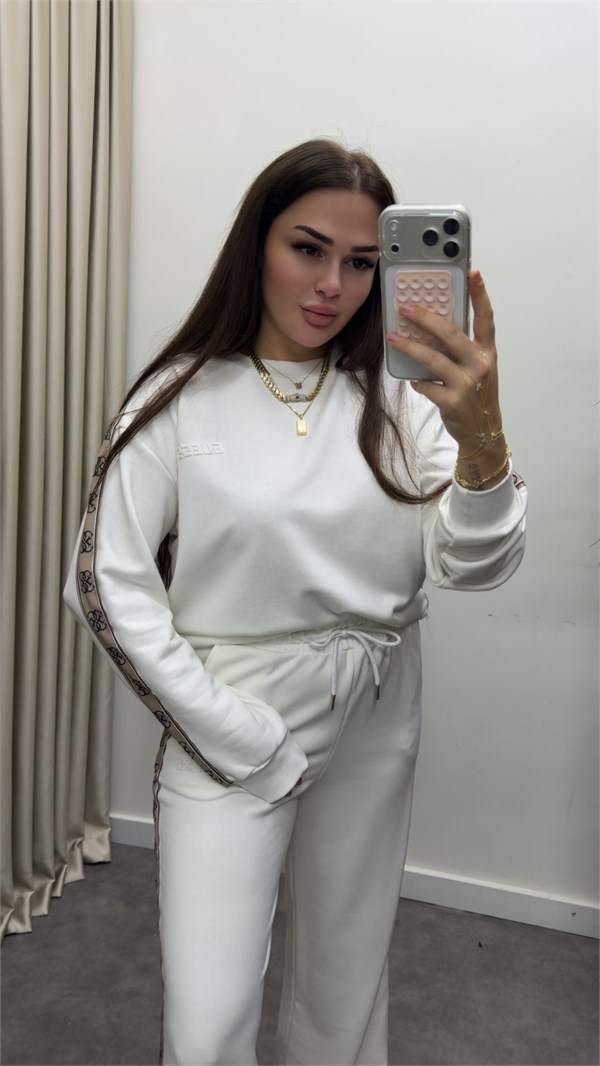 Marka Model Şeritli Takım