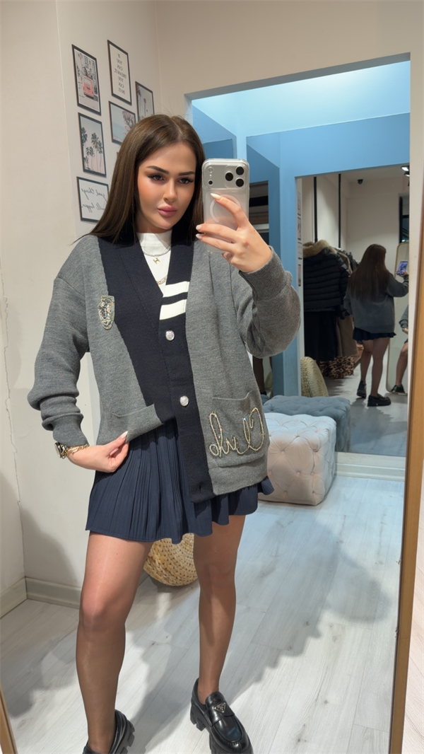 Marka Model Taşlı Hırka