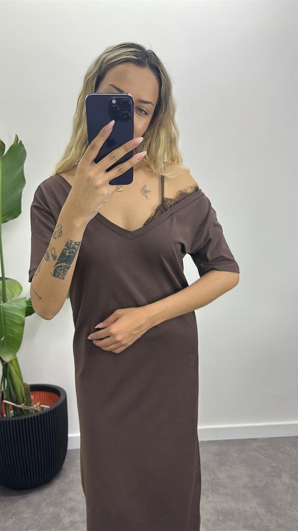 Omuz Dantel Detay Elbise