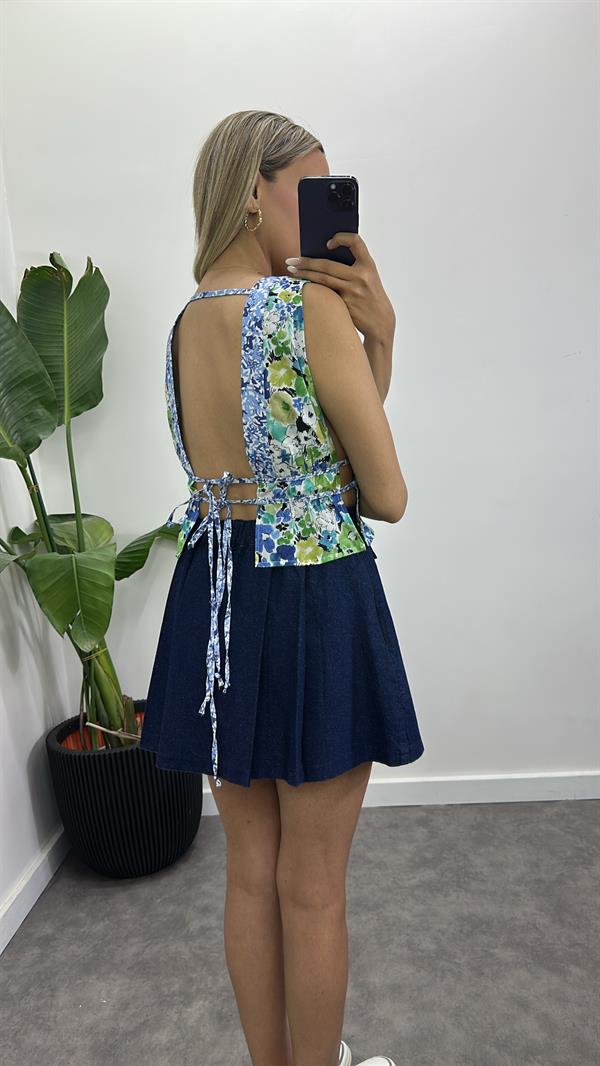 Önden Bağcıklı Bluz