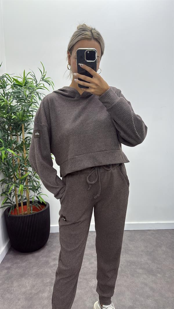 Orj Marka Armarlı Yumoş Takım