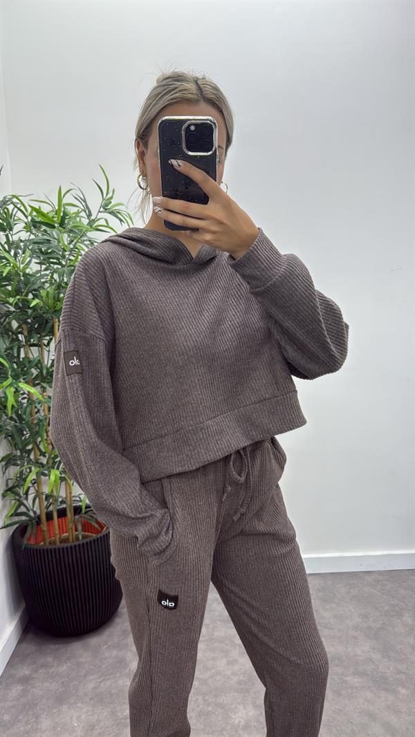 Orj Marka Armarlı Yumoş Takım