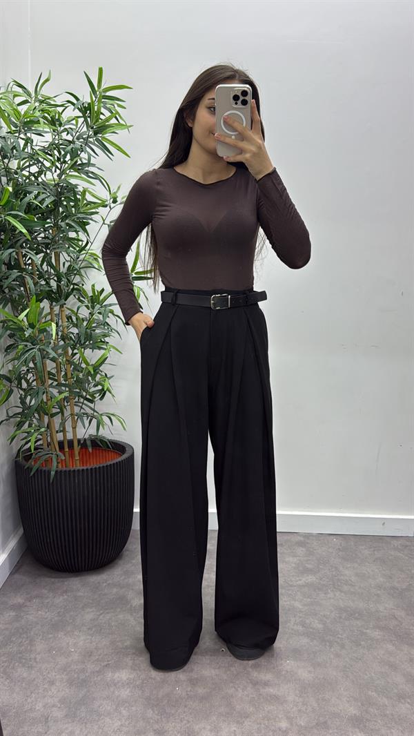 Pileli Kumaş Pantolon