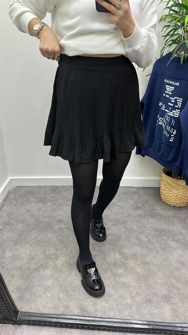 Pliseli Şortlu Etek