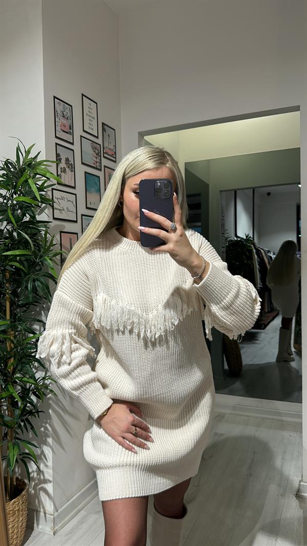 Püskül Detay Triko Elbise