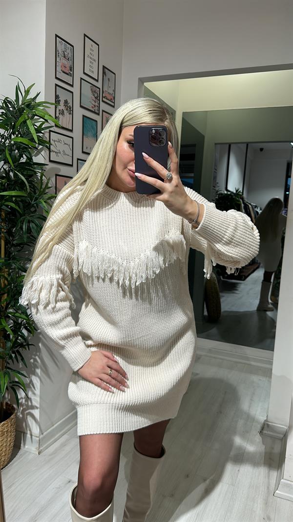 Püskül Detay Triko Elbise