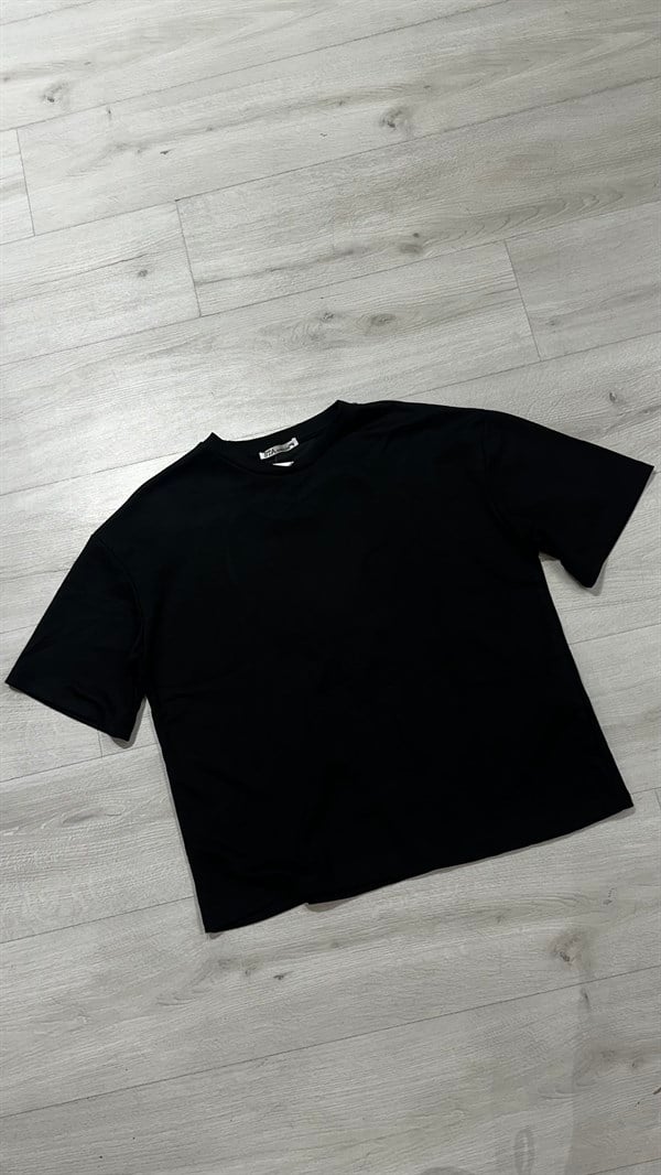 Sırt Detay Kalp Nakışlı T-Shirt