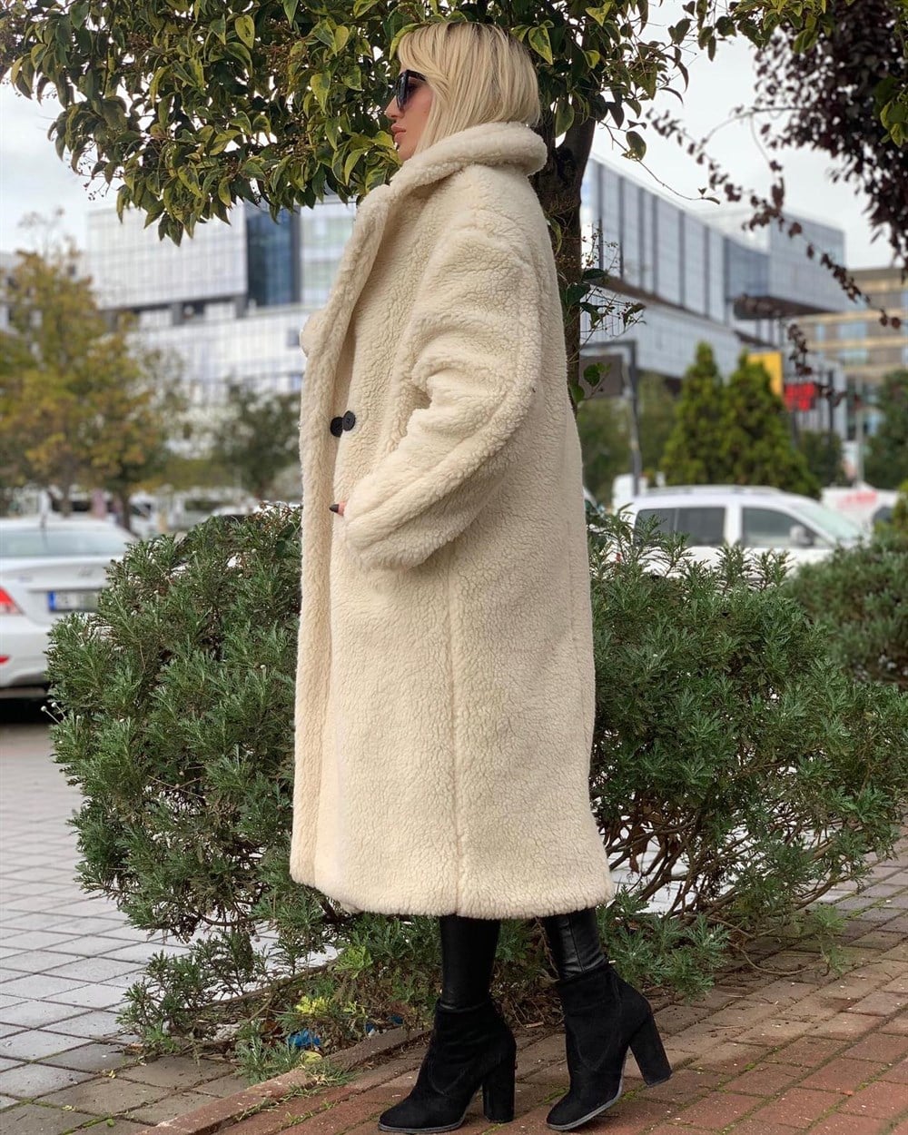 Bej Peluş Kaban