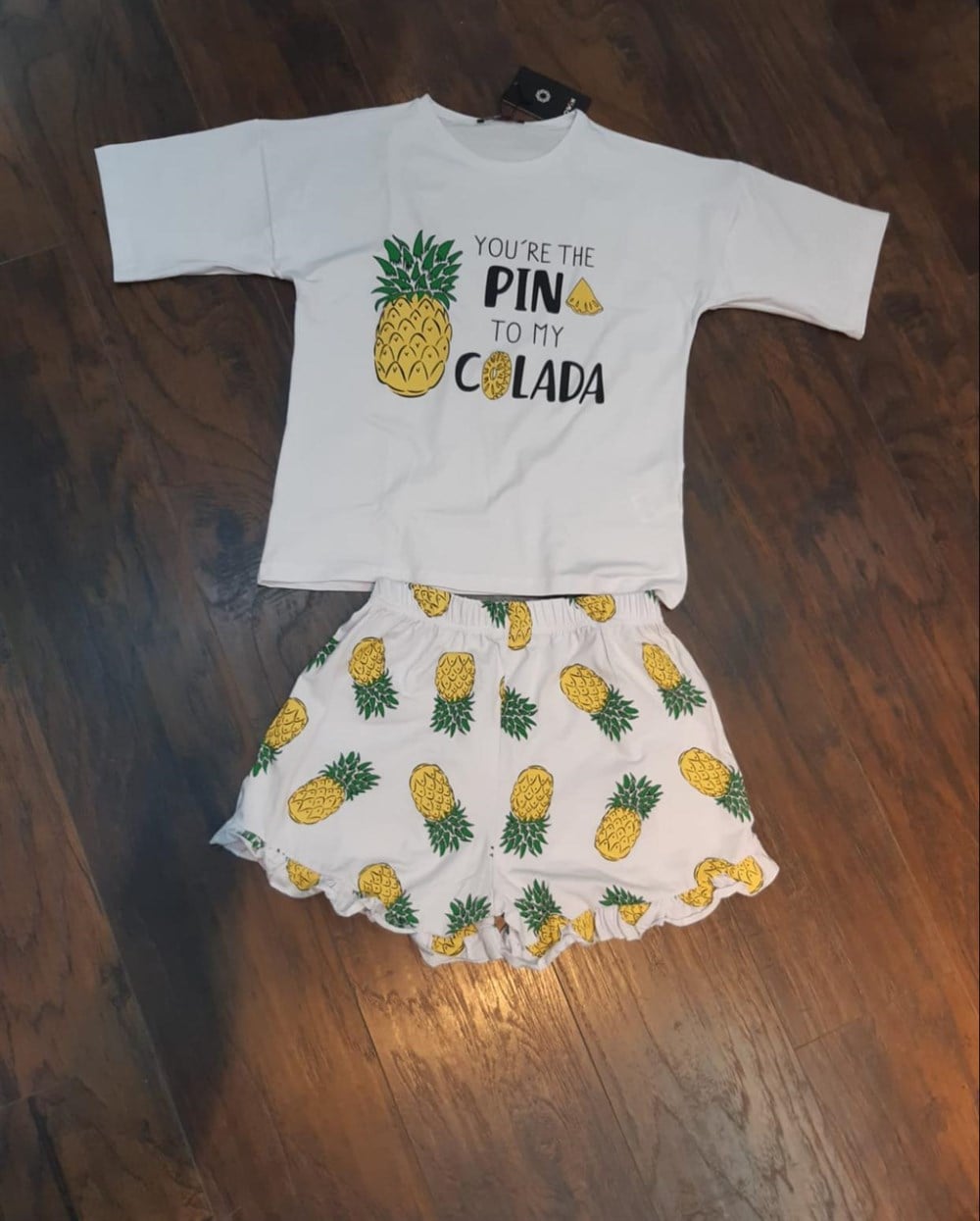 Beyaz Ananas Desen Takım