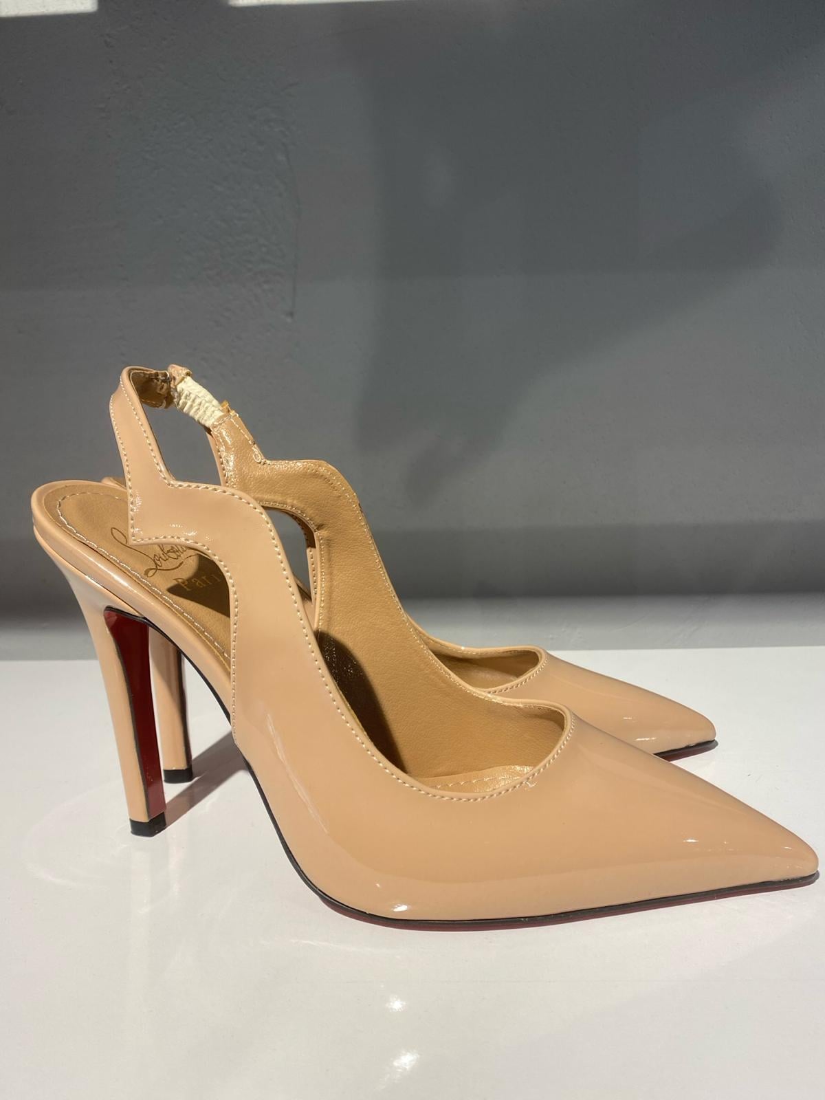 Bilekli Bej Stiletto