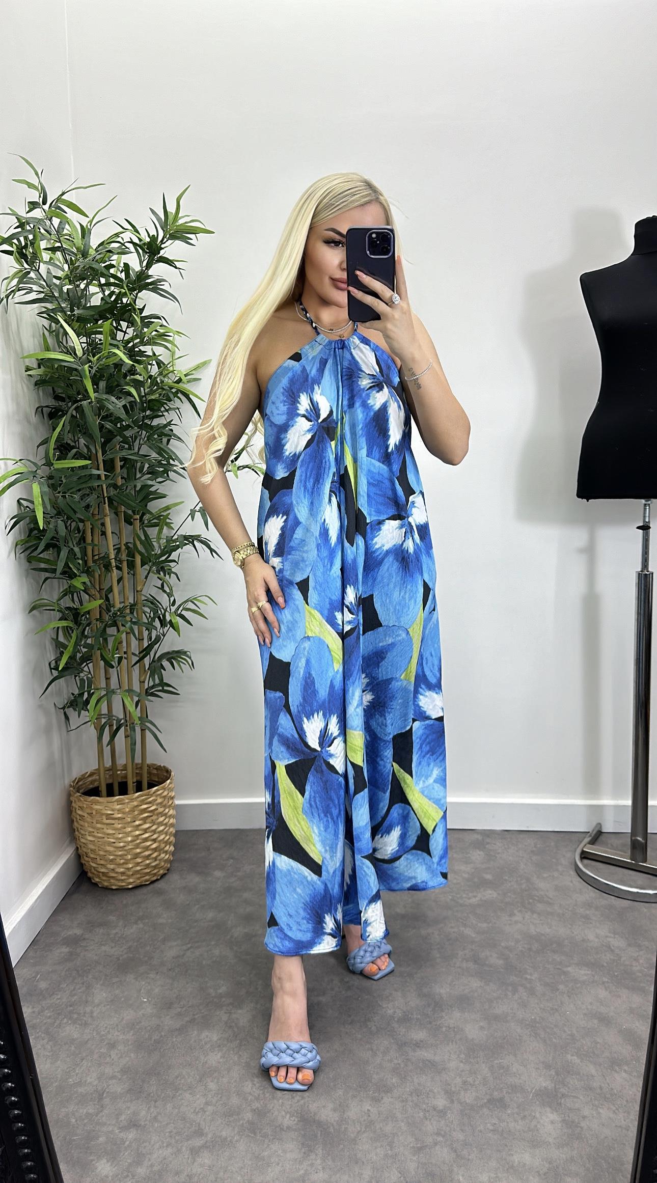 Boyundan Bağlamalı Tasarım Elbise