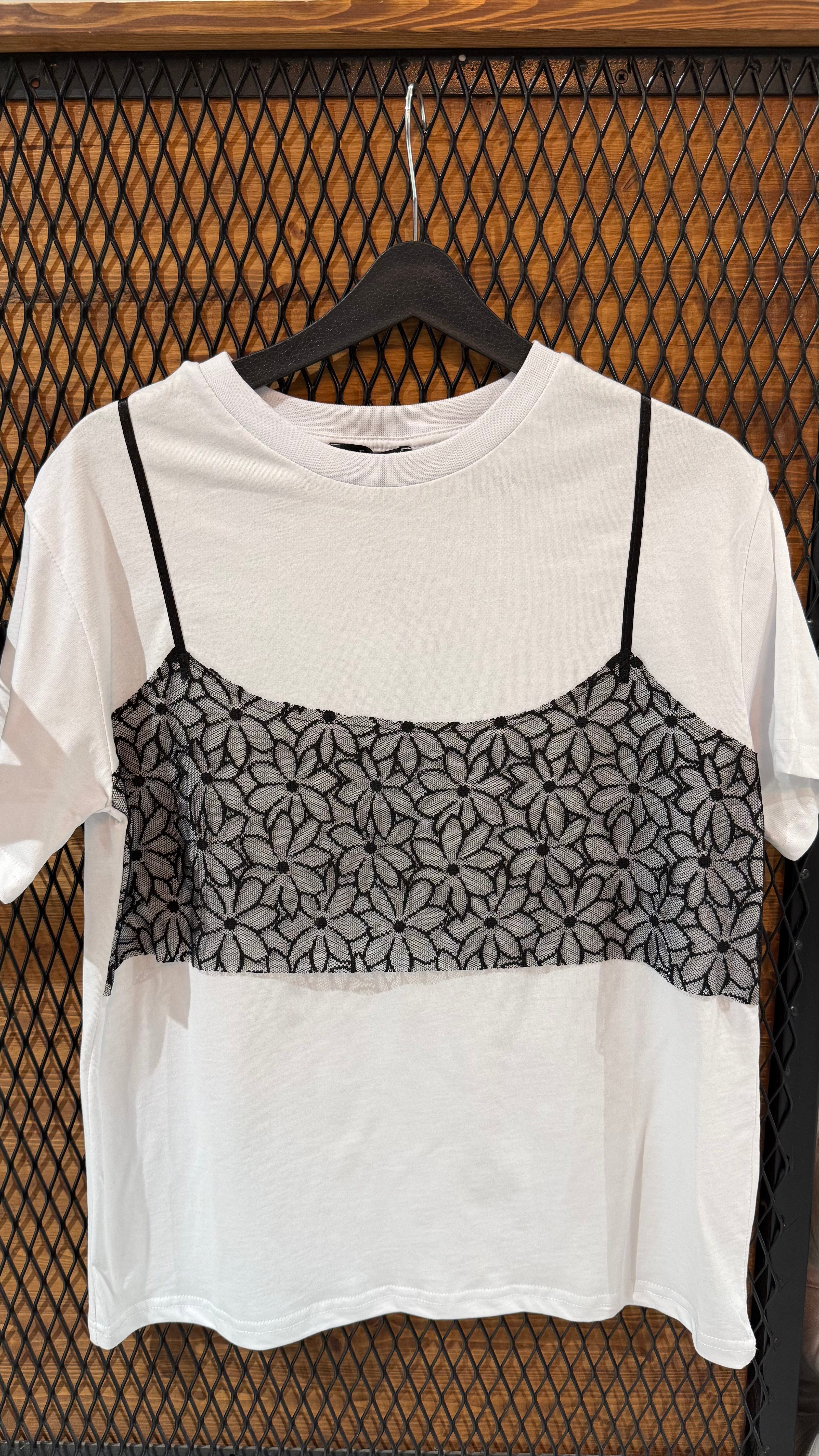 Büstiyer Detay Tişört