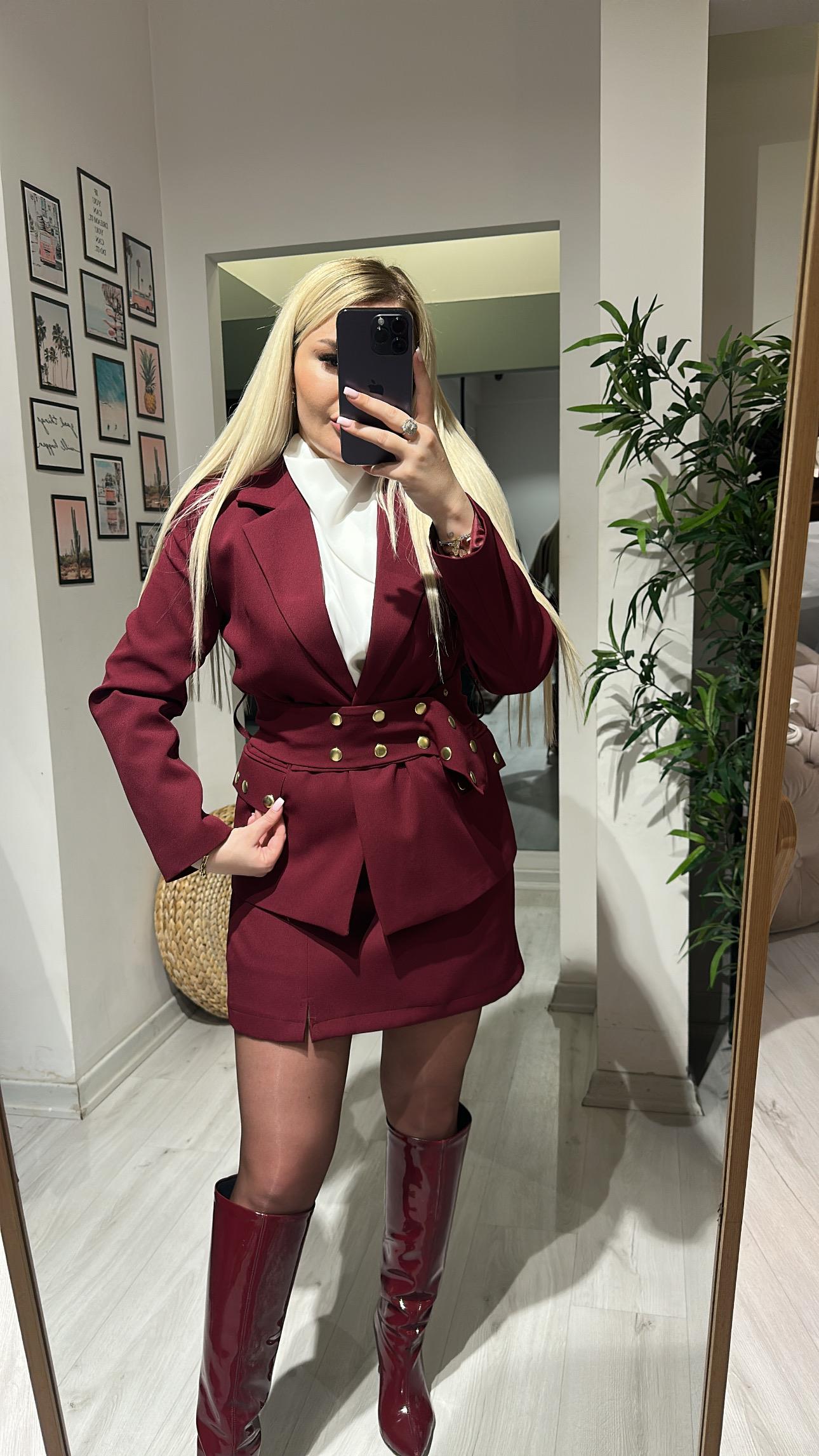 Çıtçıtlı Kemer Detay Ceket