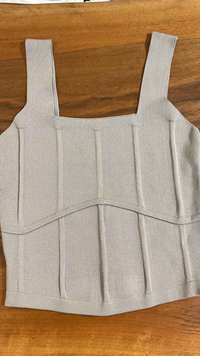 Çizgi Detaylı Crop