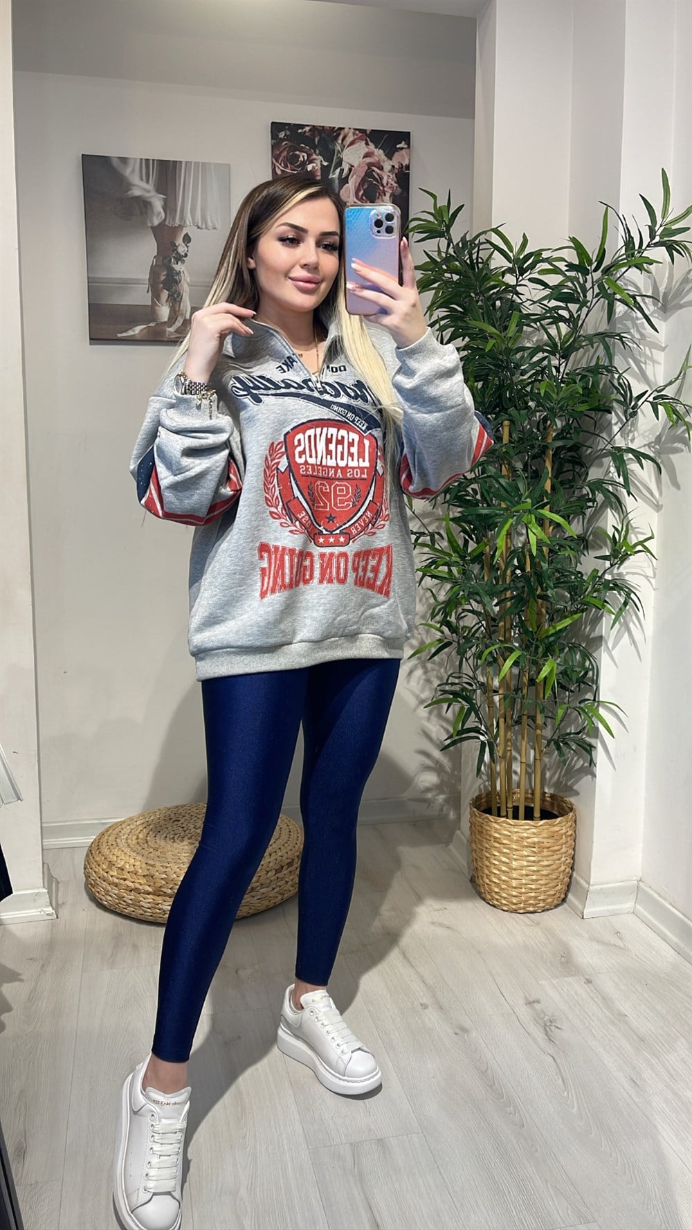 Dik Yaka Fermuarlı Sweat 