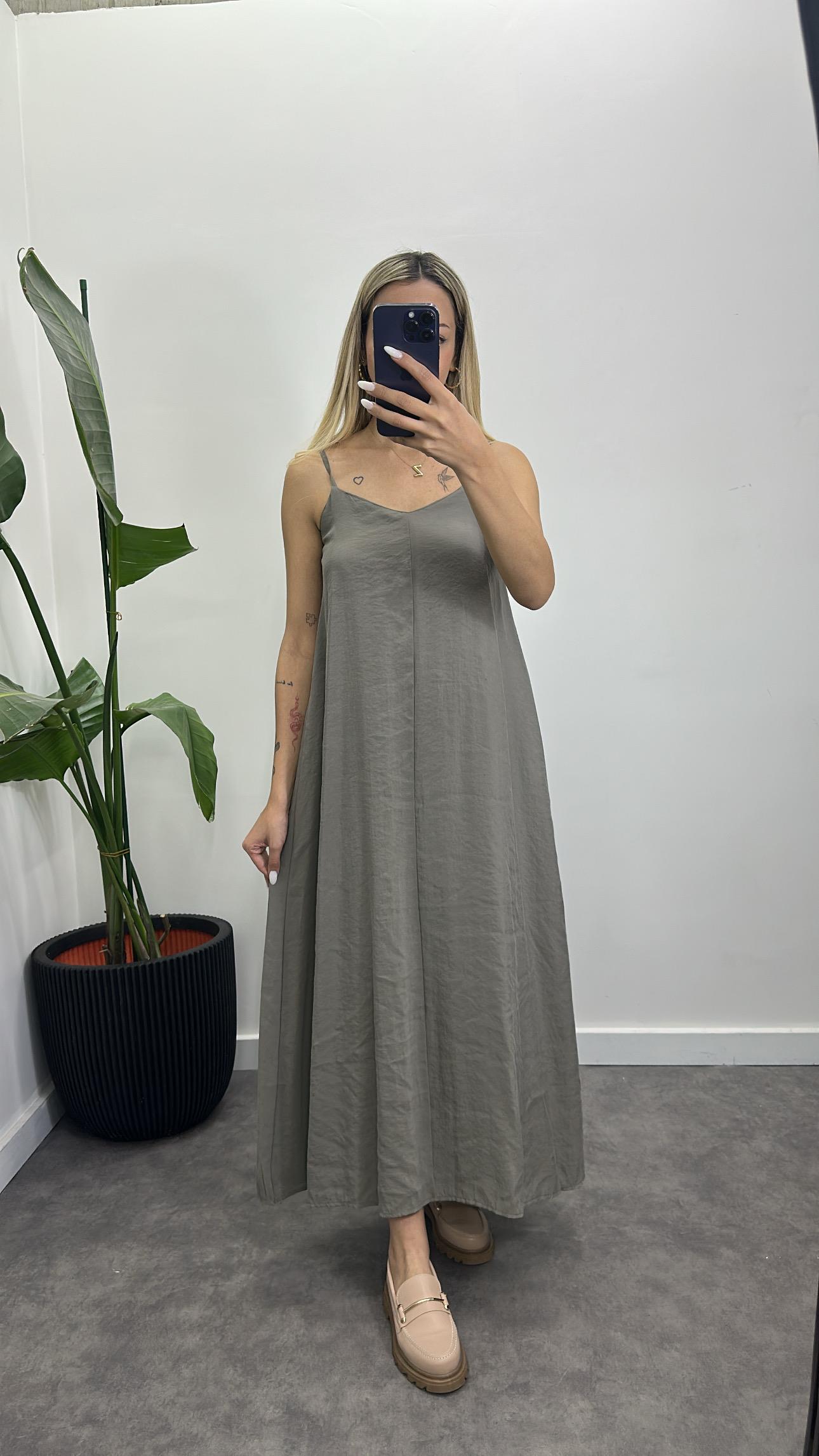 Lüx Kalite İthal Kumaş Askılı Elbise