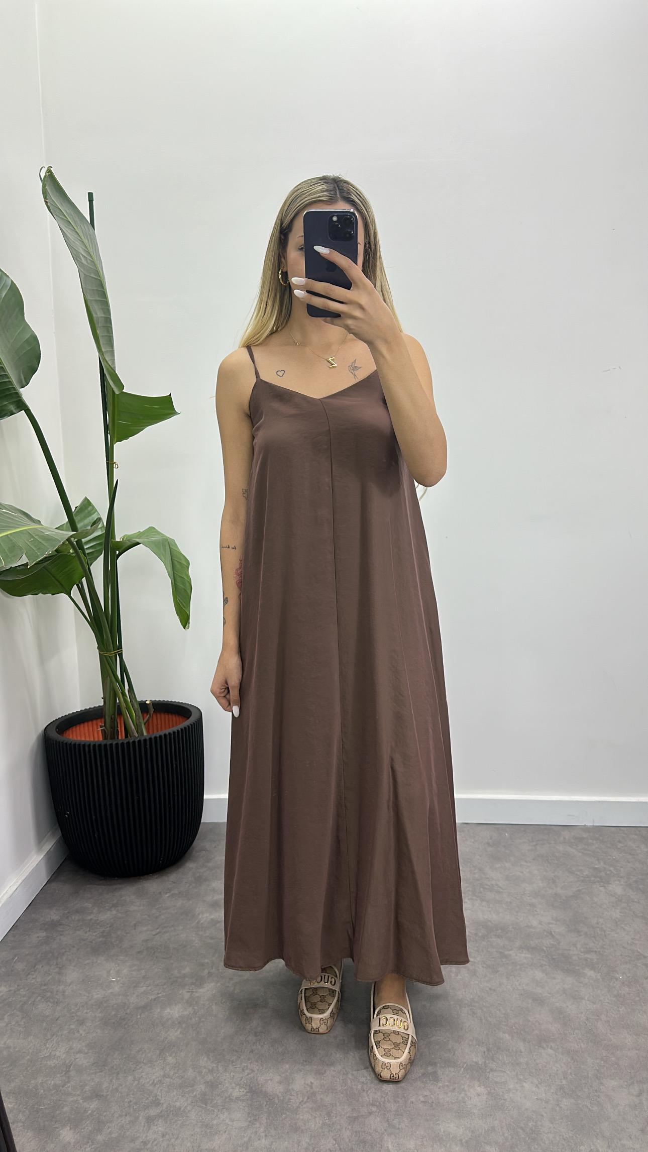 Lüx Kalite İthal Kumaş Askılı Elbise