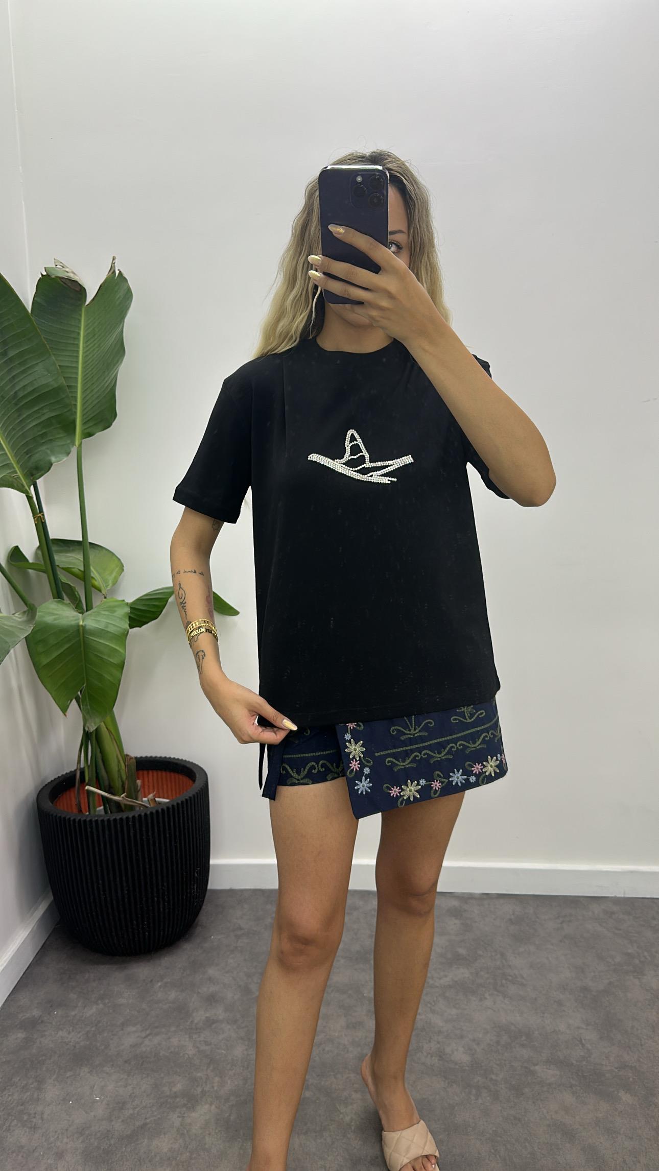 Orjinal Marka Taşlı T-Shirt