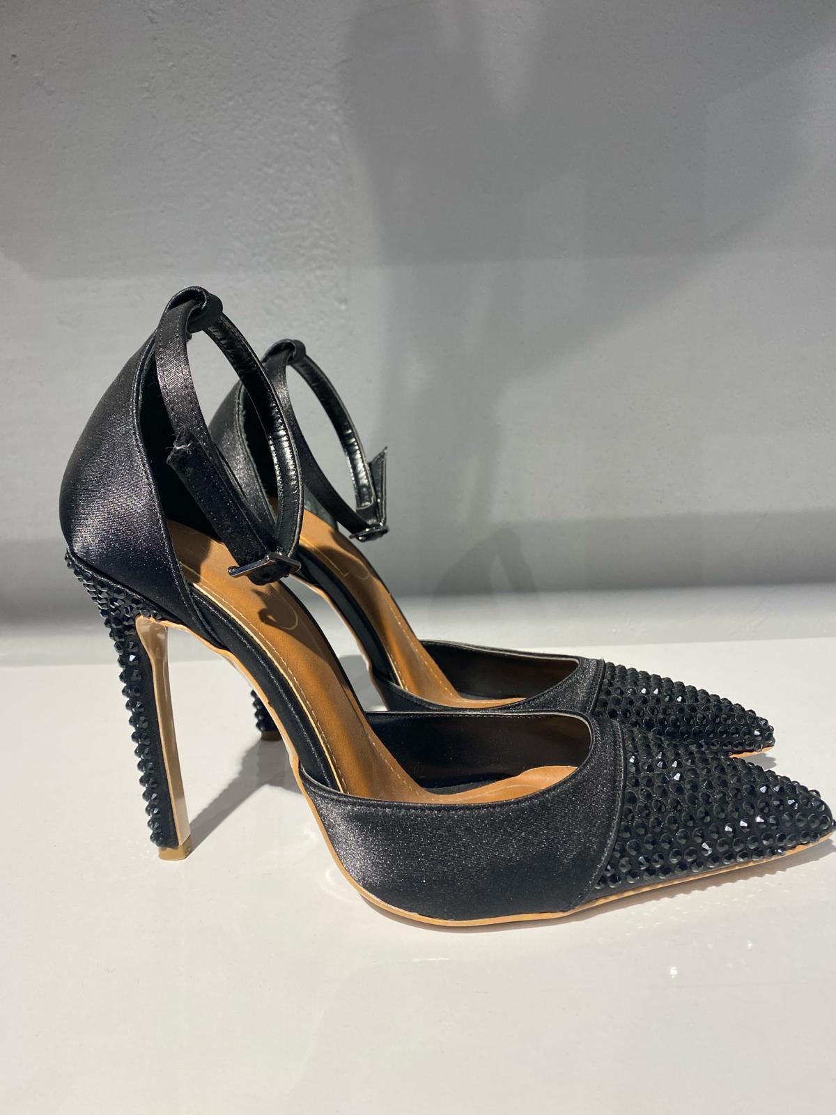 Taşlı Bilekli Stiletto