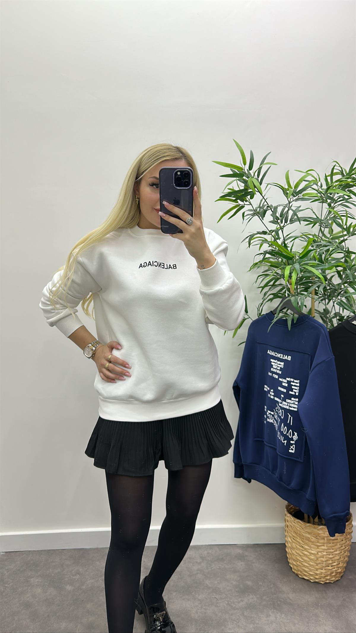 Yazı Detay Şardonlu Sweatshirt