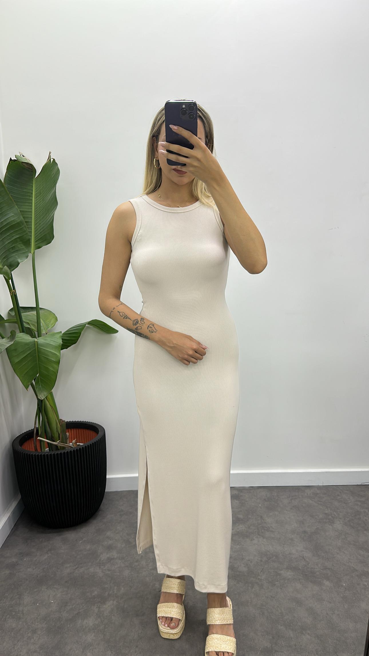 Yırtmaç Detay Midi Boy Elbise