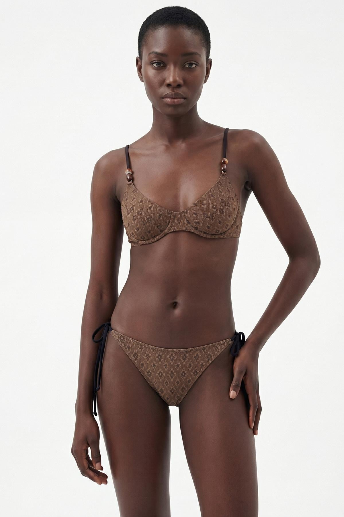 Jakarlı Balenli Vizon Bikini Takım