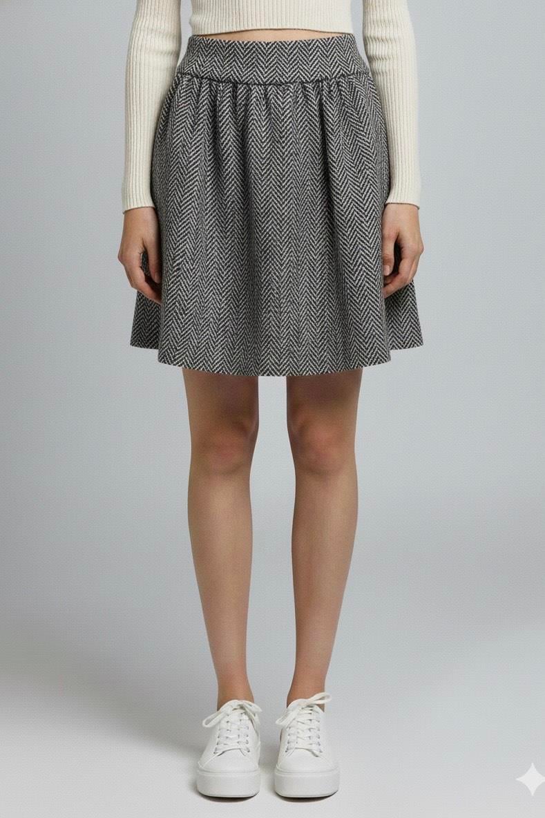 Kloş Etek - Siyah Balıksırtı