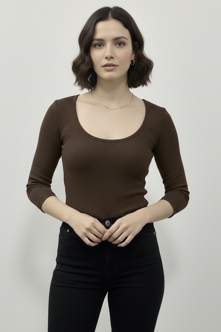 Oval Yaka Tişört - Kahverengi